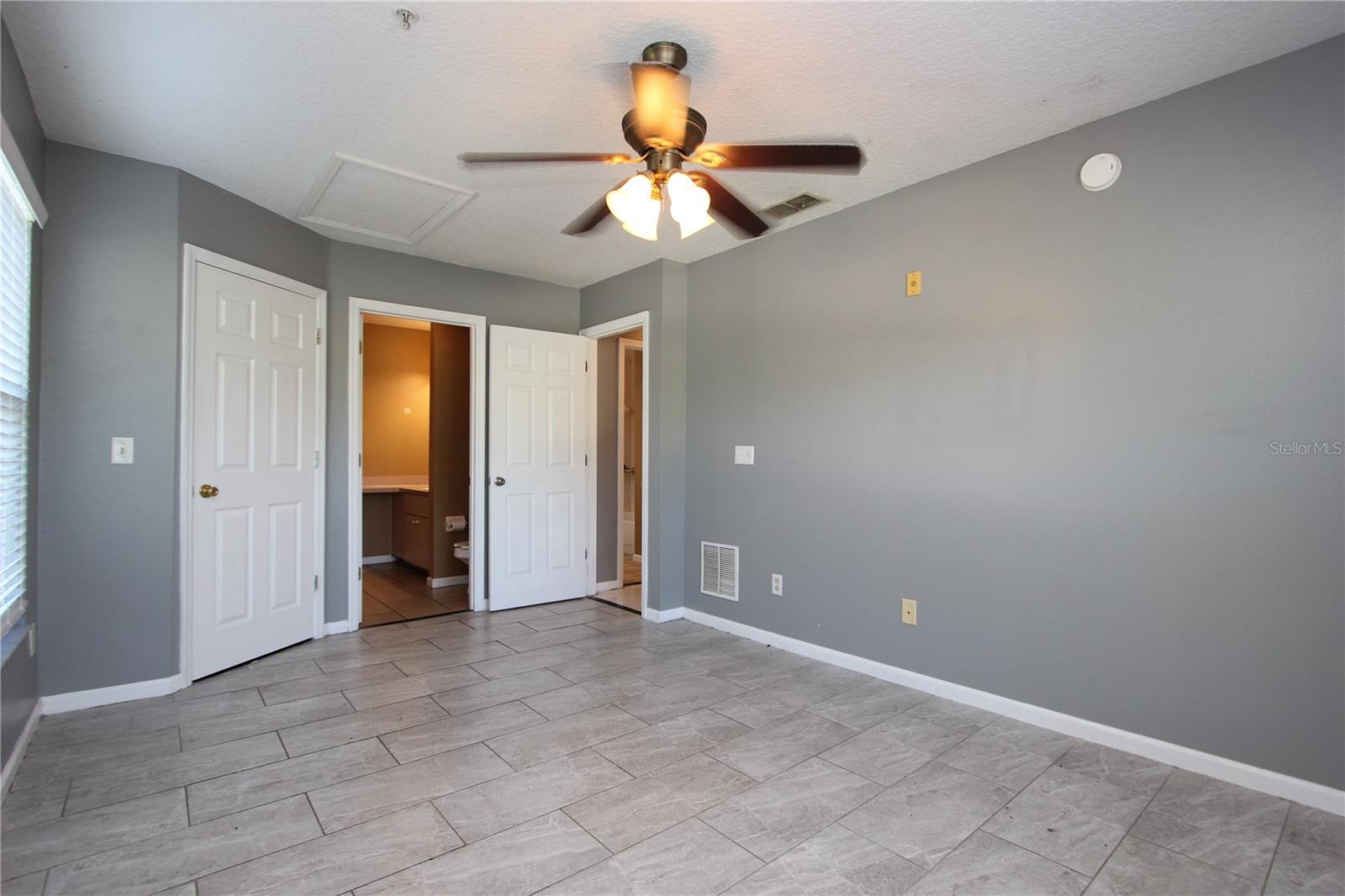 PINE RIDGE CLUB II - Residential