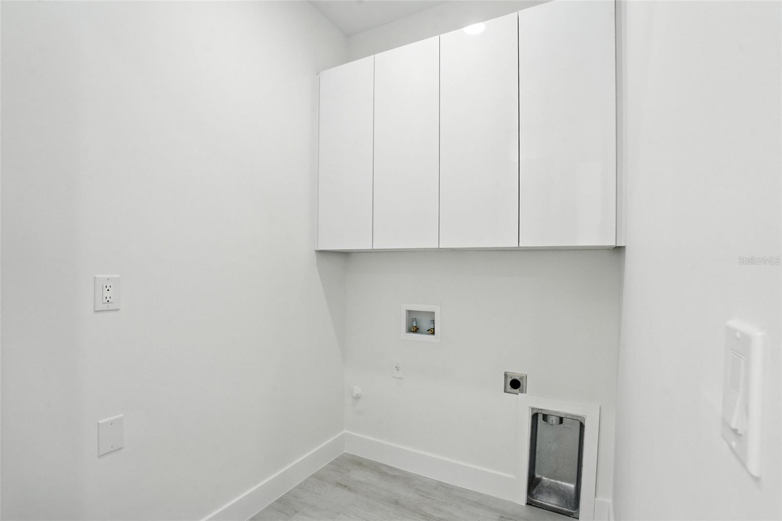 PORT CHARLOTTE SUB SEC 81 - Residential Lease