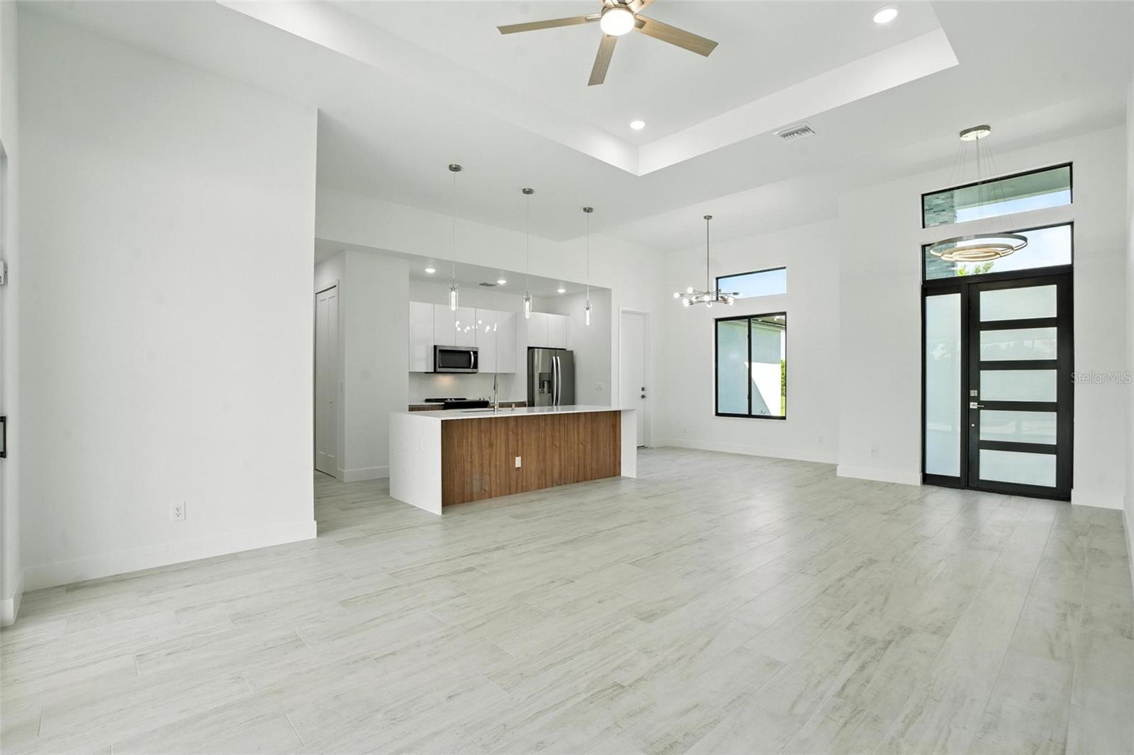 PORT CHARLOTTE SUB SEC 81 - Residential Lease