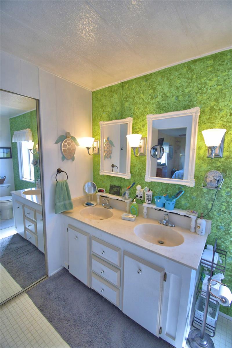 OAKWOOD ESTATES - Residential