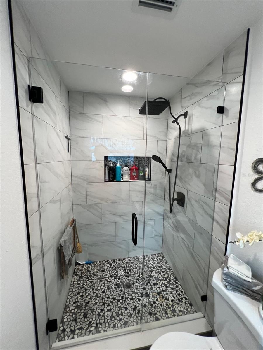 FOREST HILLS - Residential