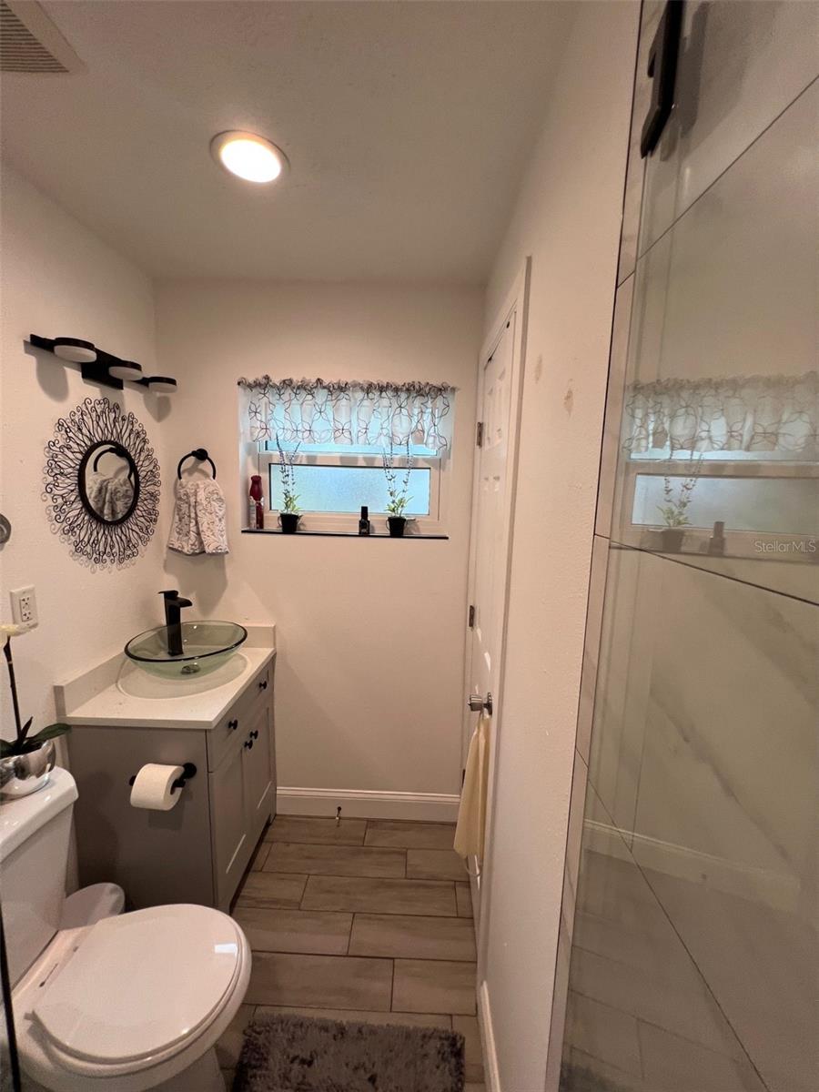 FOREST HILLS - Residential