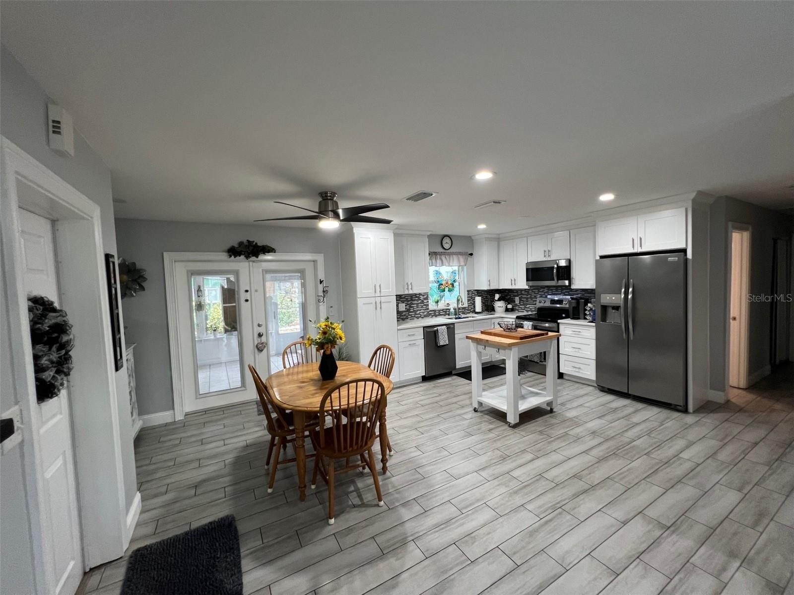 FOREST HILLS - Residential