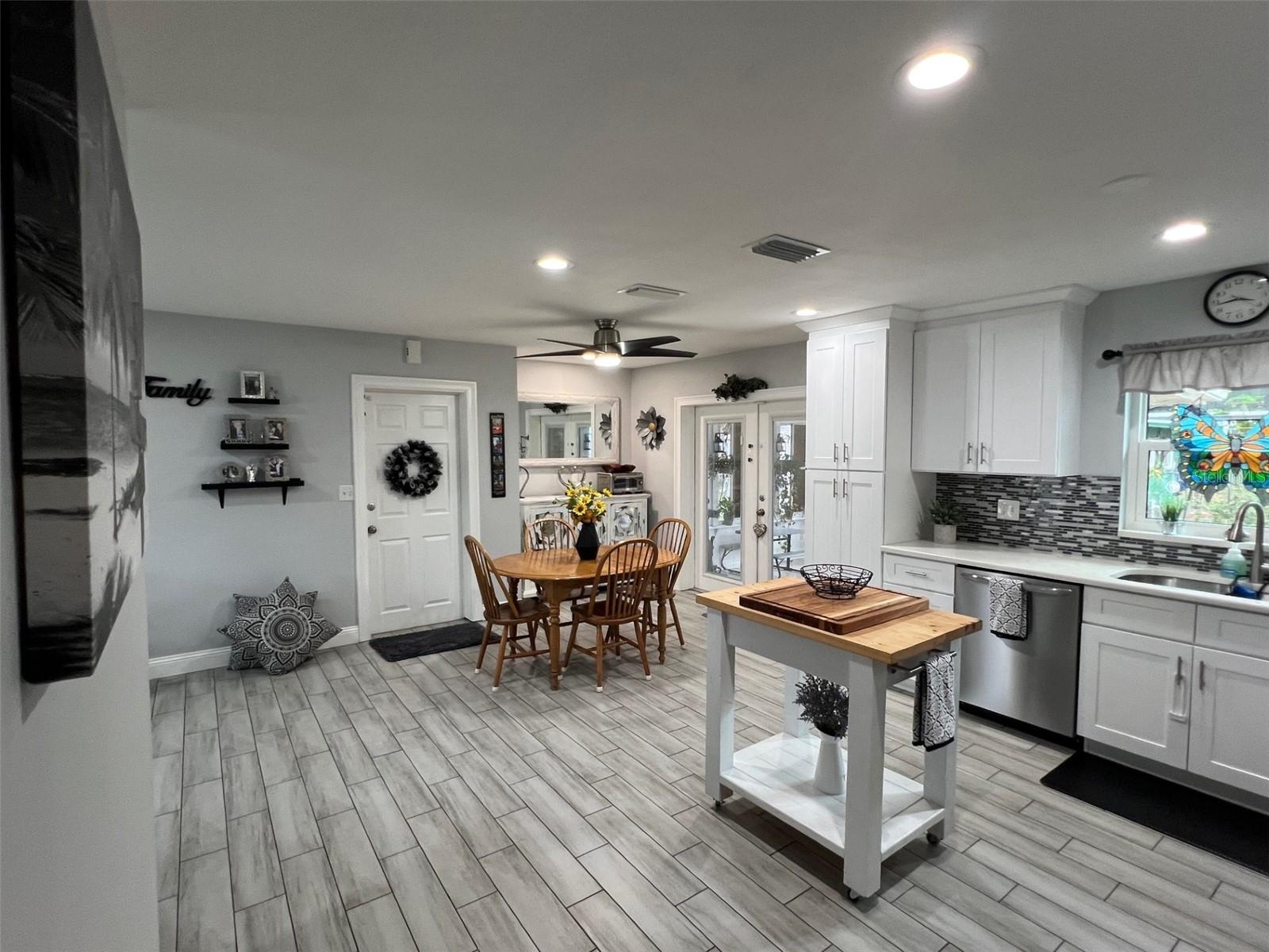 FOREST HILLS - Residential