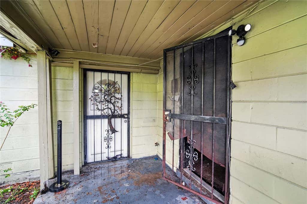 Photo of 3504 Lindell Avenue, Tampa, FL 33610 (MLS # O6433441)