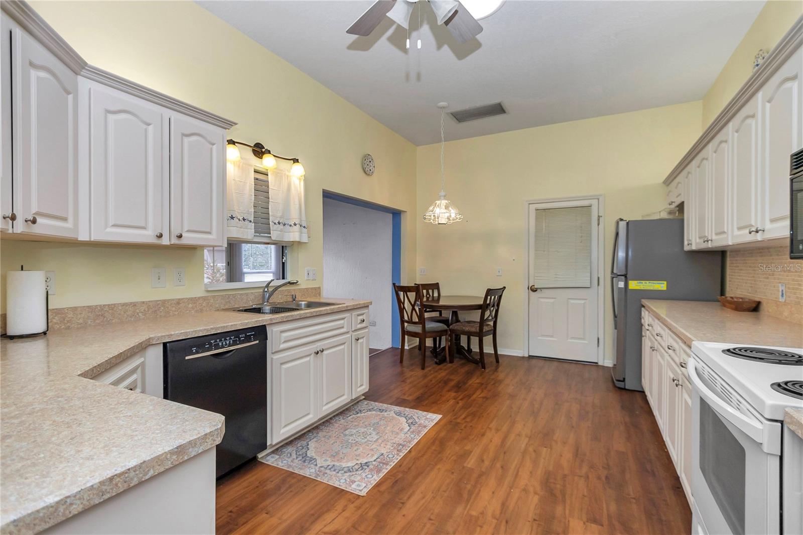 OAK RUN PRESERVE UN B - Residential