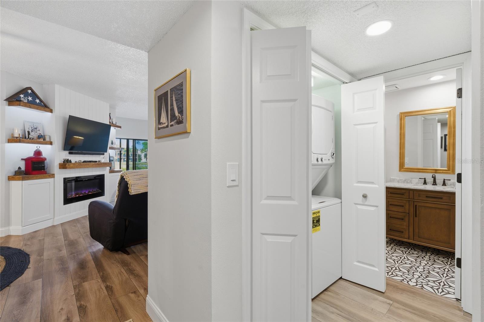 ASHTON LAKES 01 & 02 - Residential