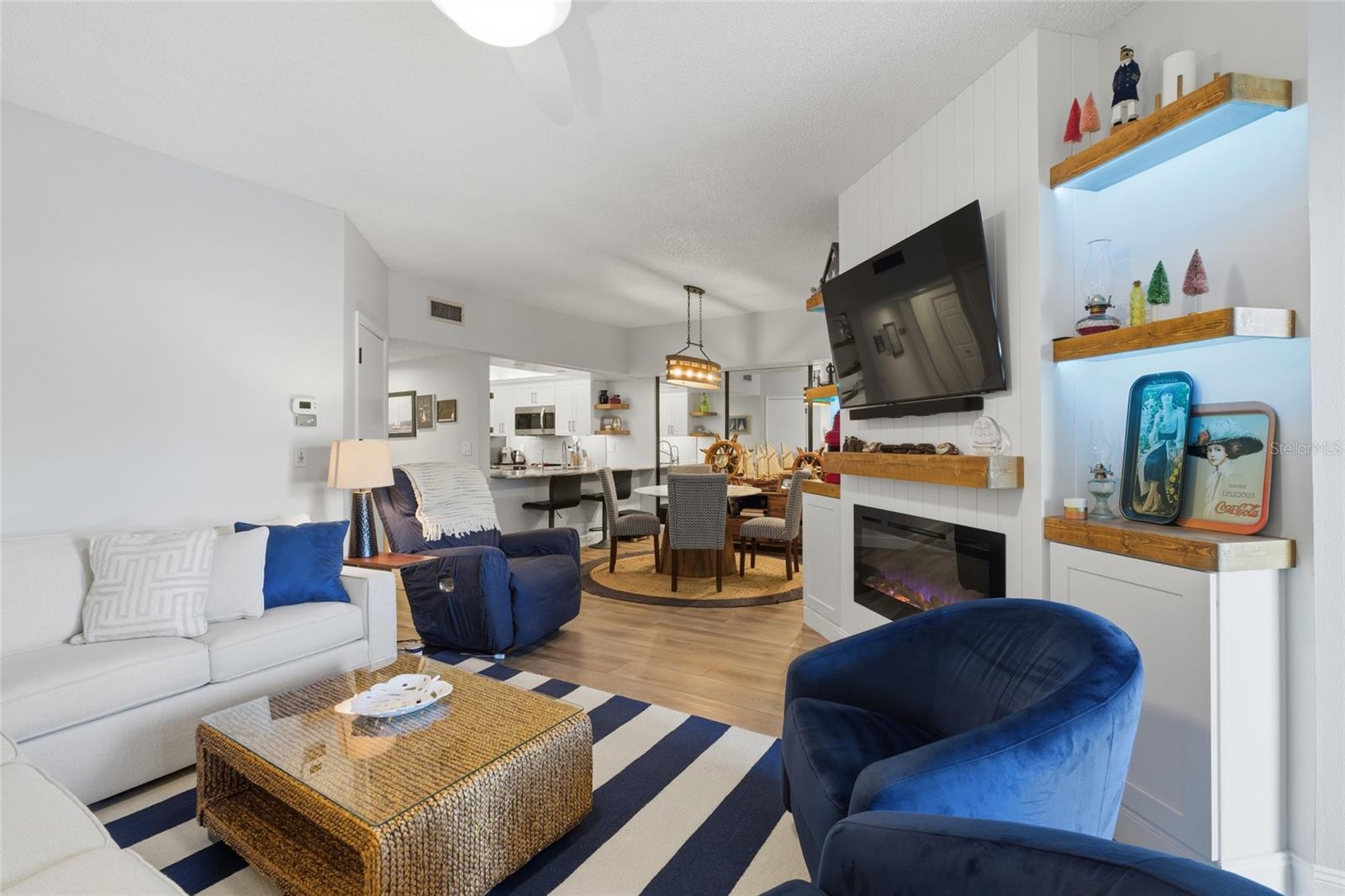 ASHTON LAKES 01 & 02 - Residential