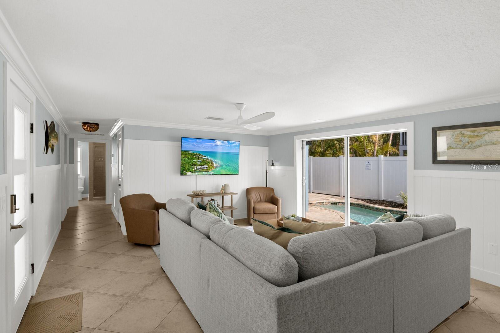 HOLMES BEACH 17TH UNIT - Residential