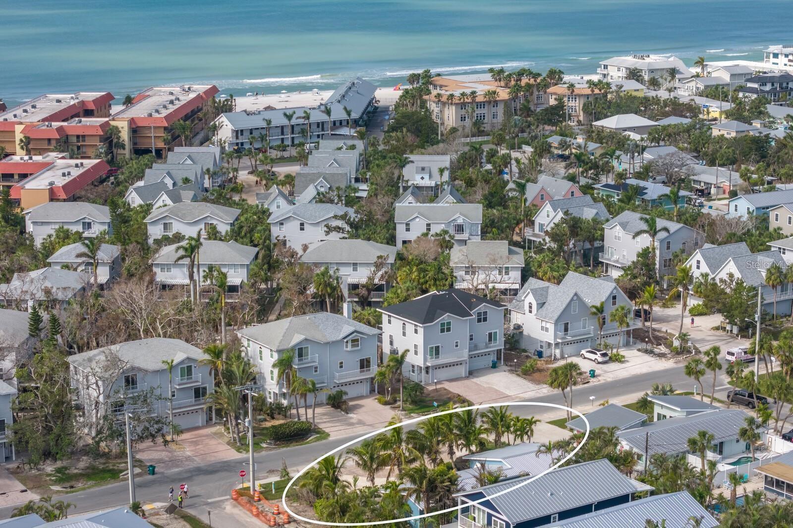 HOLMES BEACH 17TH UNIT - Residential