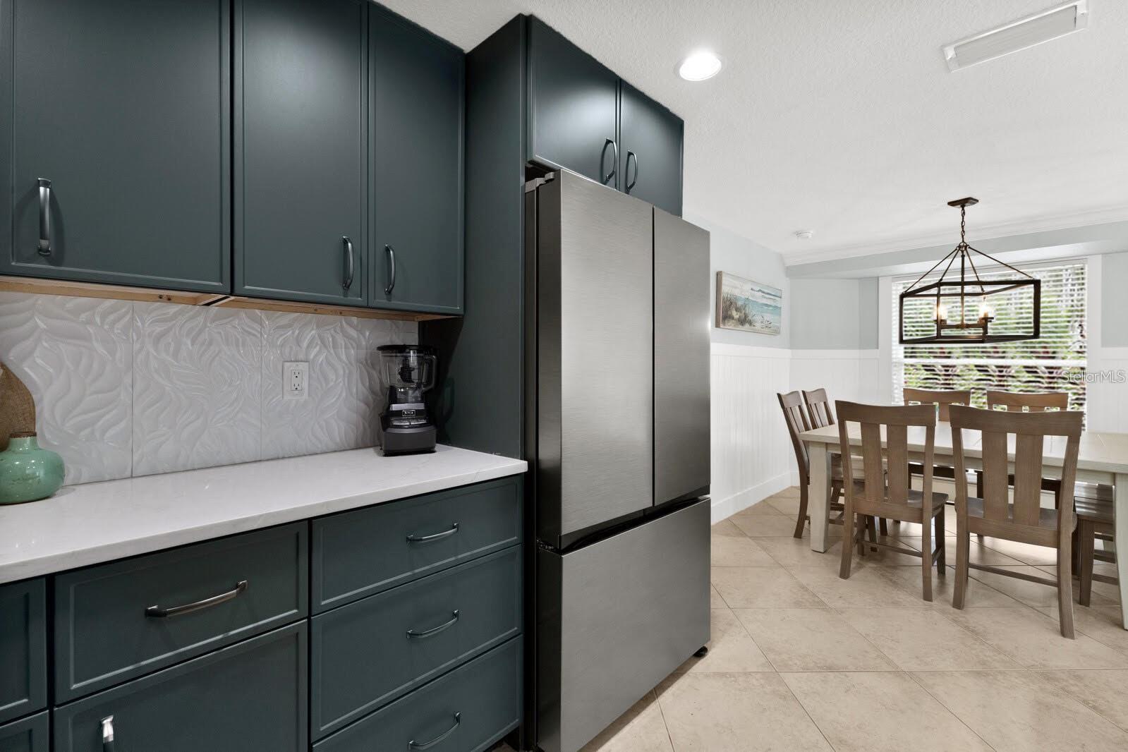 HOLMES BEACH 17TH UNIT - Residential