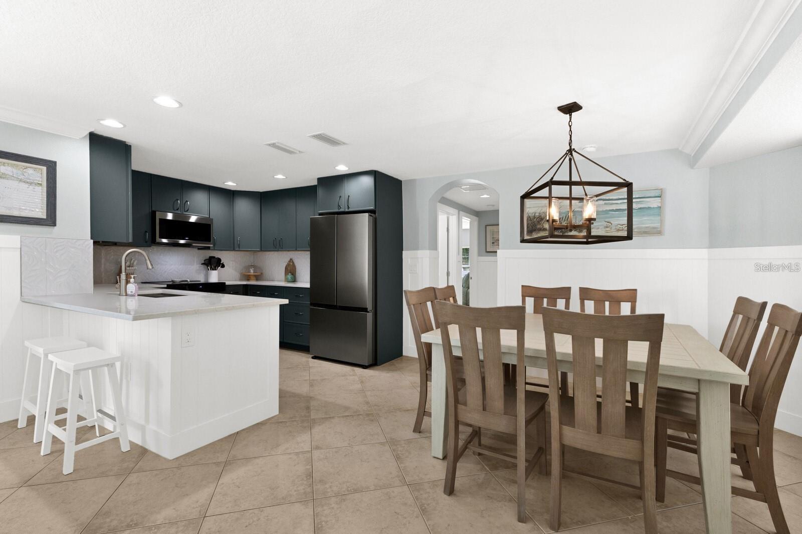 HOLMES BEACH 17TH UNIT - Residential