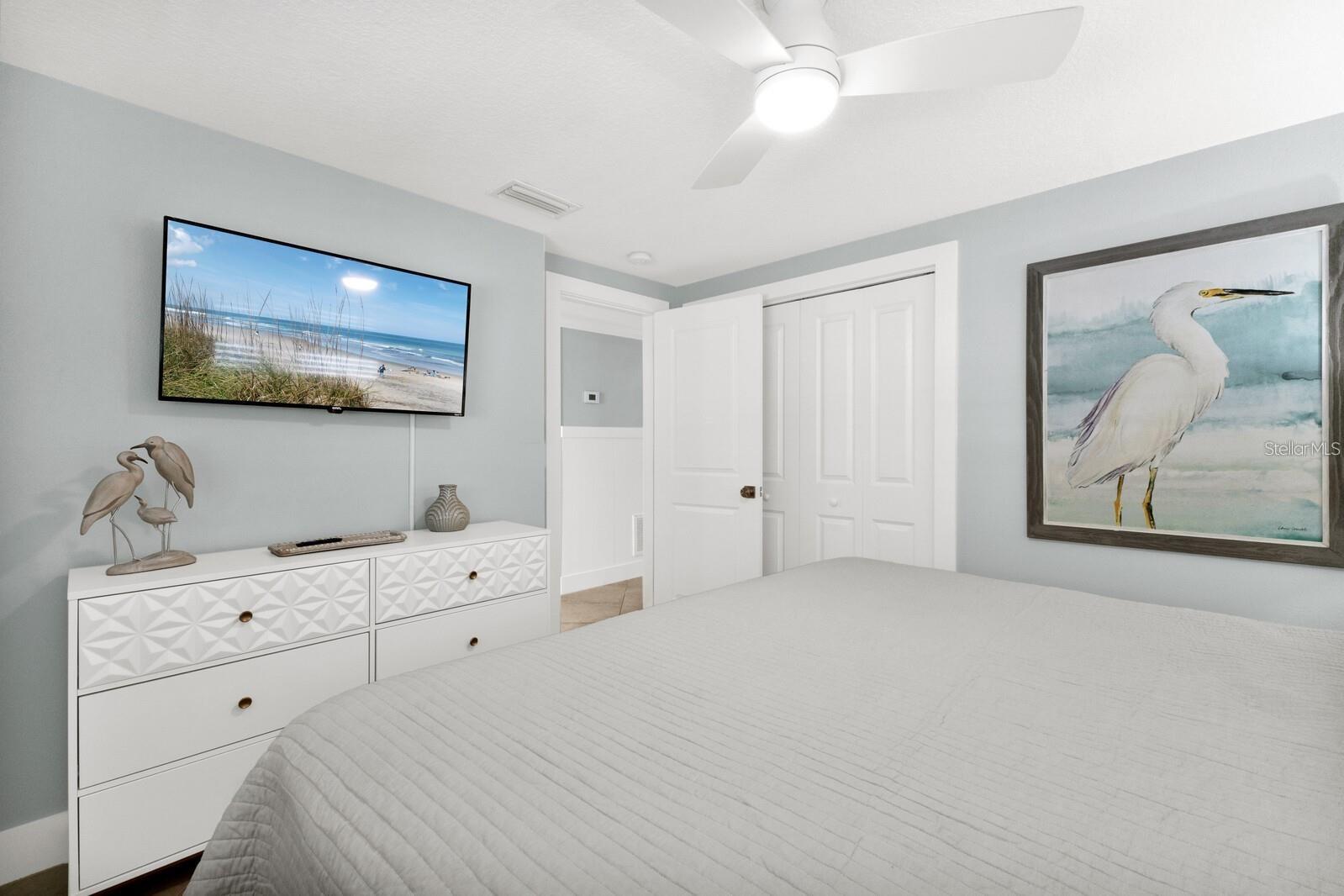 HOLMES BEACH 17TH UNIT - Residential