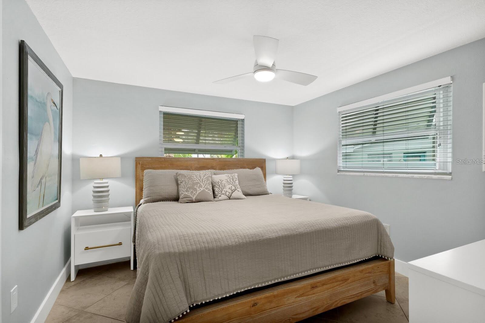 HOLMES BEACH 17TH UNIT - Residential