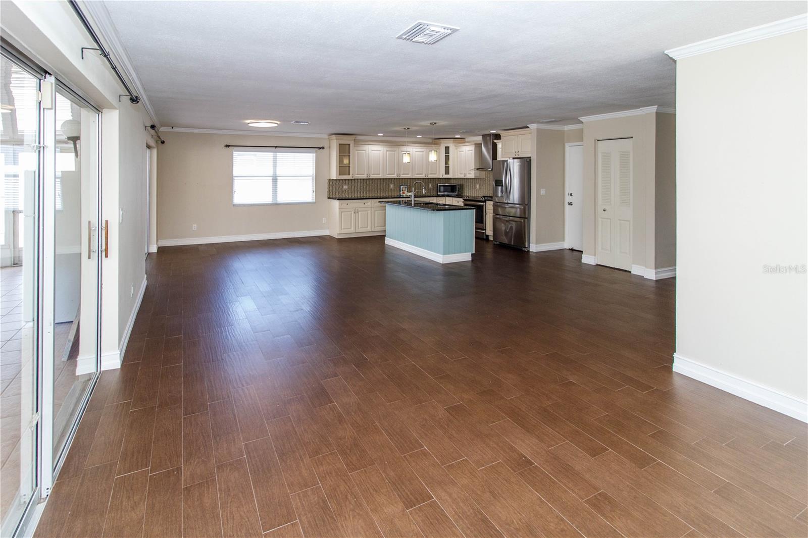 WOODGATE OF COUNTRYSIDE - Residential