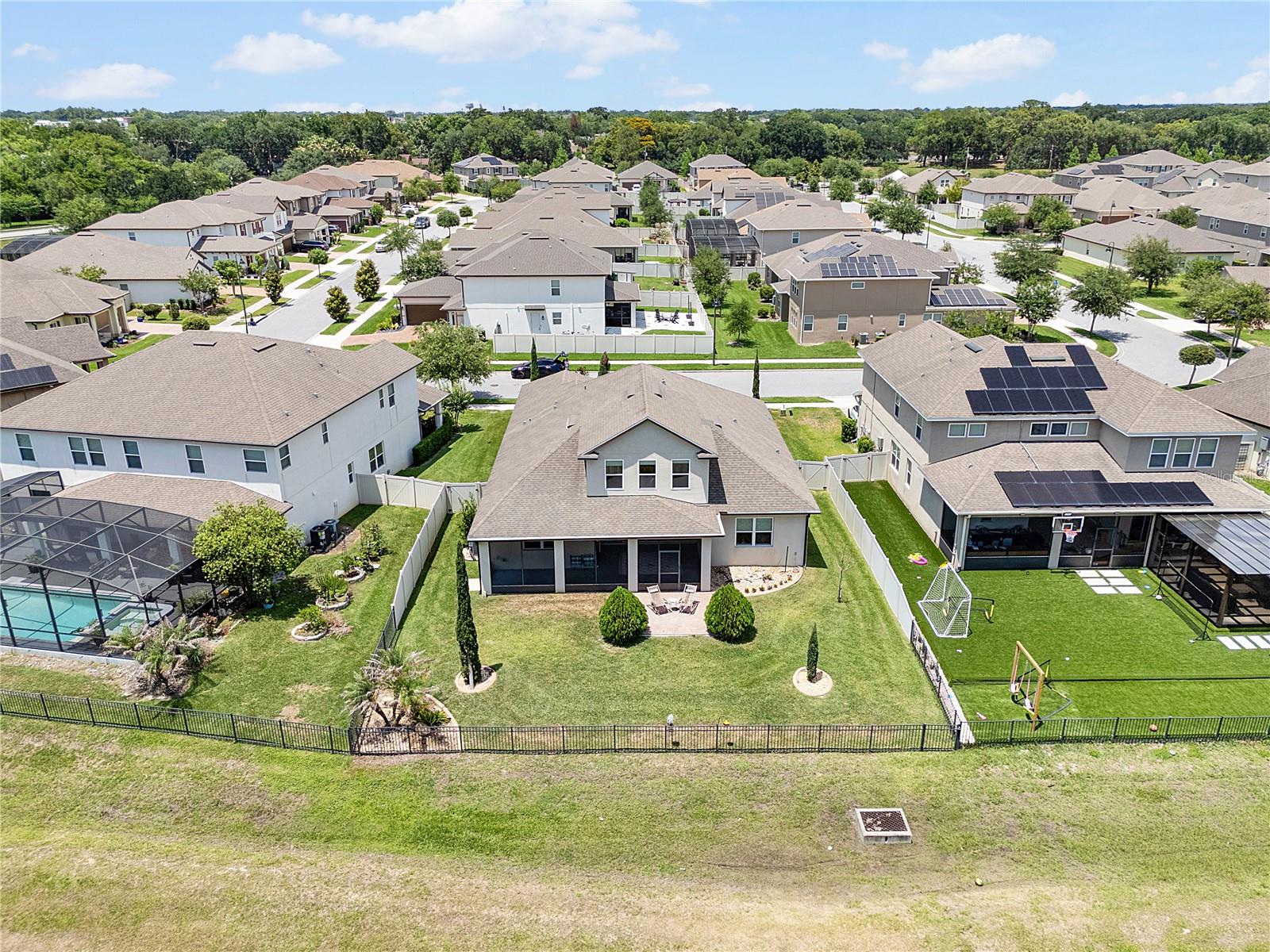 ROPER RESERVE - Residential