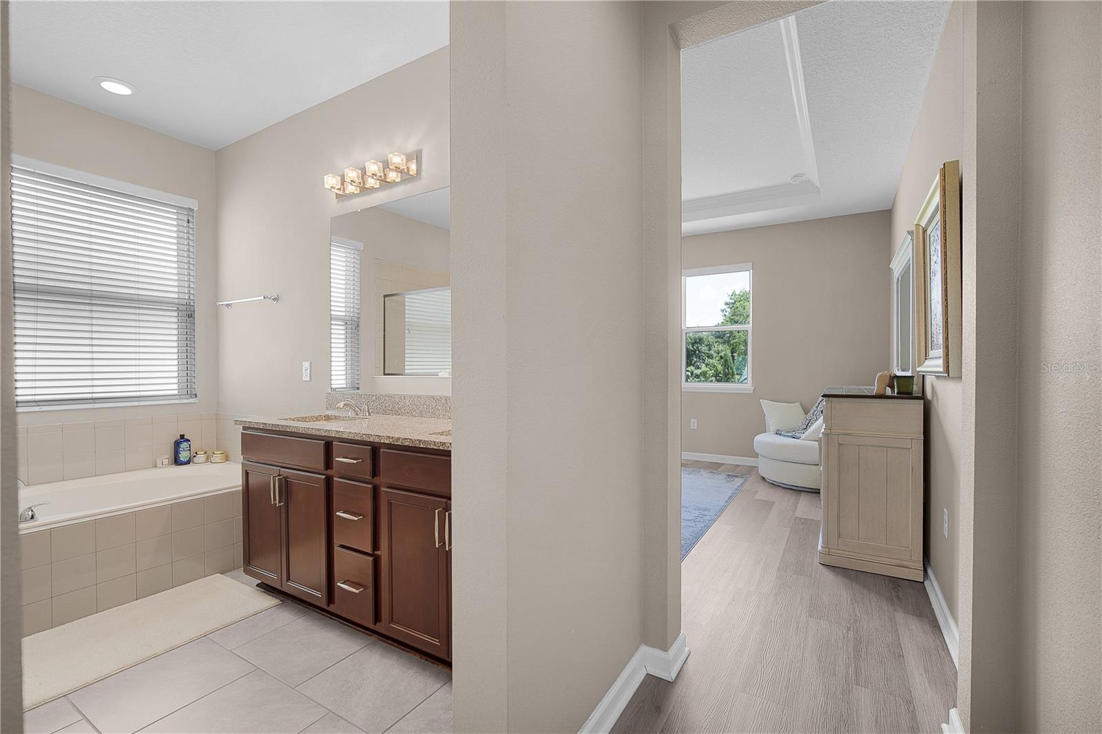 ROPER RESERVE - Residential