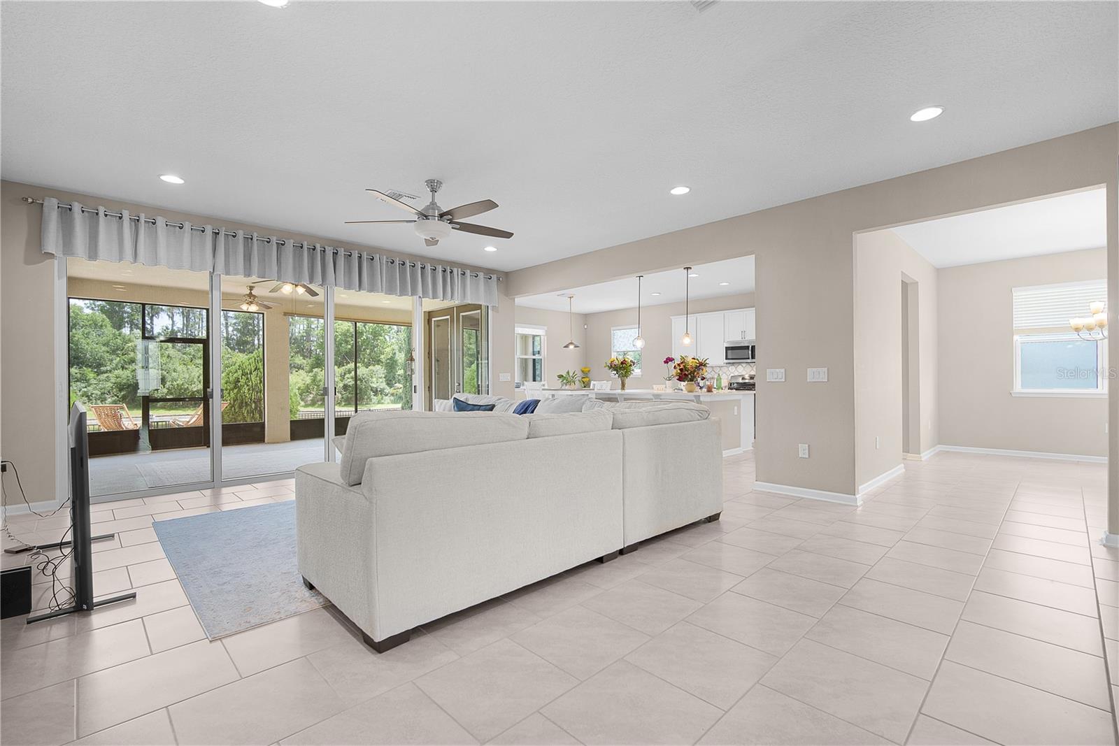 ROPER RESERVE - Residential