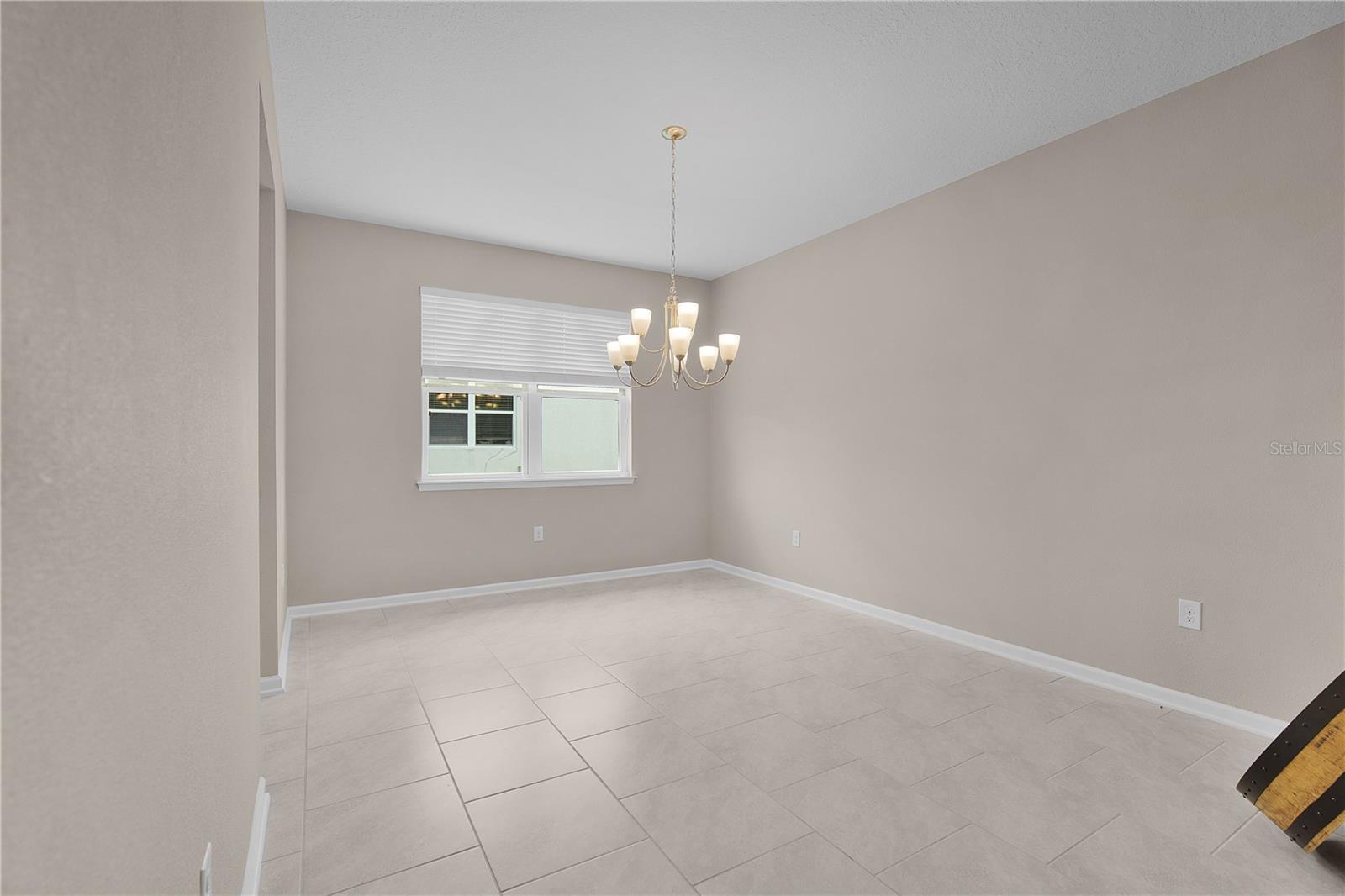 ROPER RESERVE - Residential