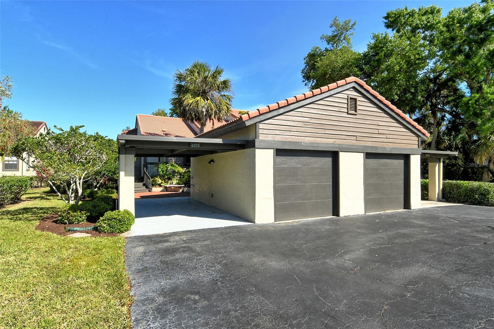 4375 TRAILS DRIVE 17-1