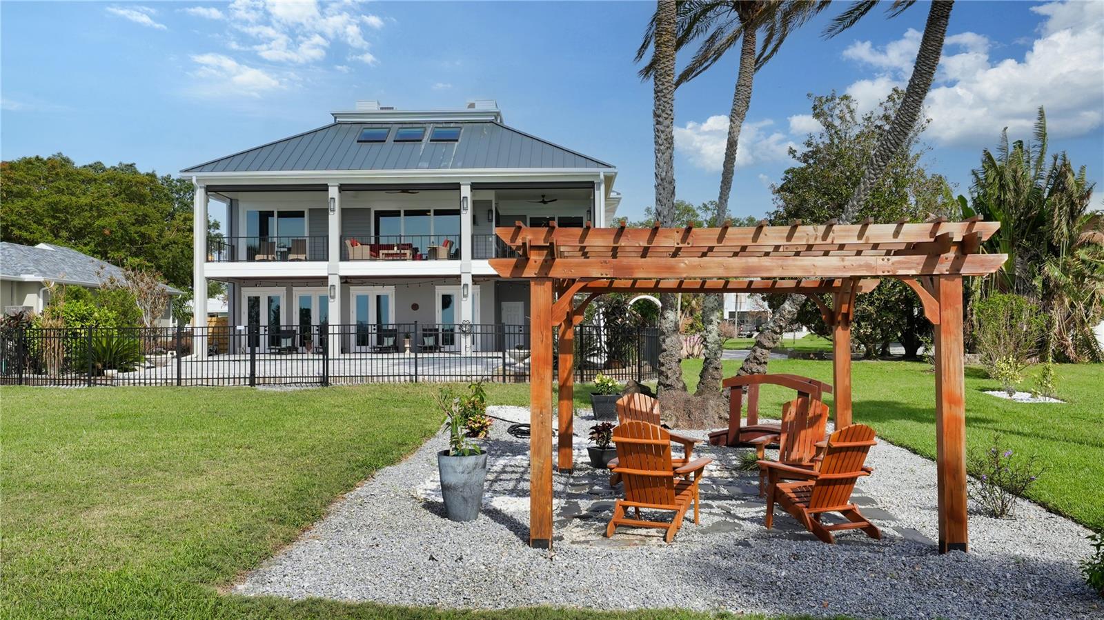 WHITFIELD ESTATES BLKS 14-23 & 26 - Residential