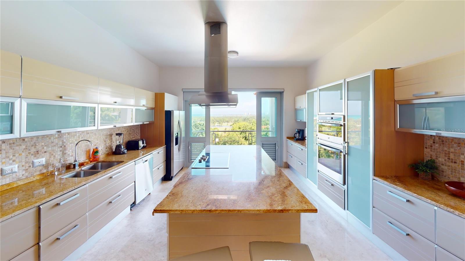 LAS VISTAS DE RIO MAR - Residential
