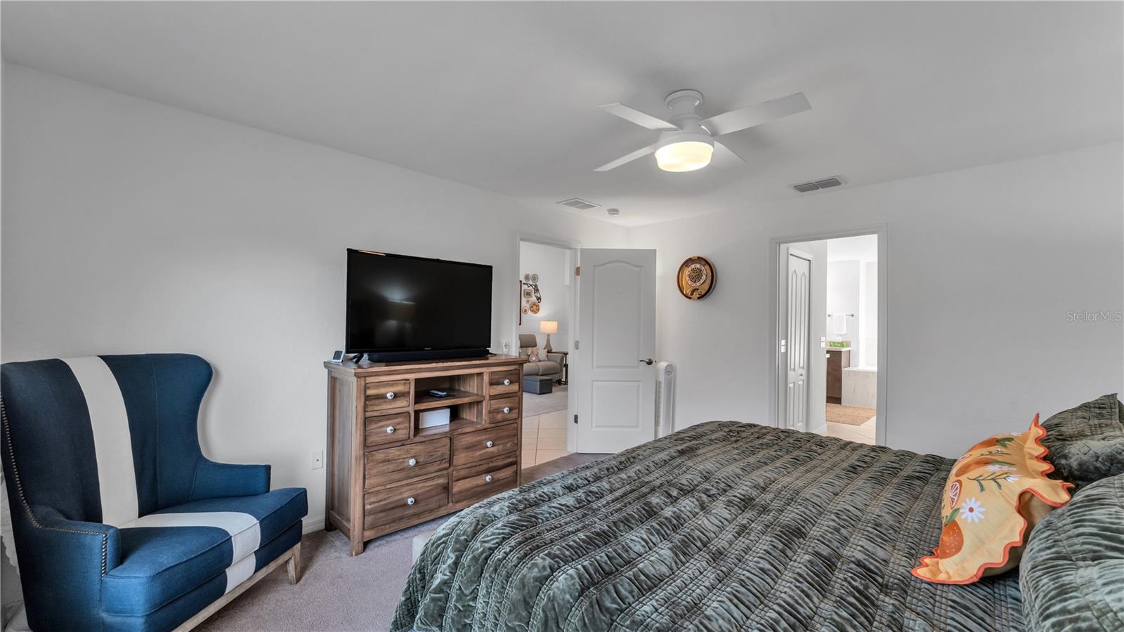 HOLLAND PARK PLACE - Residential