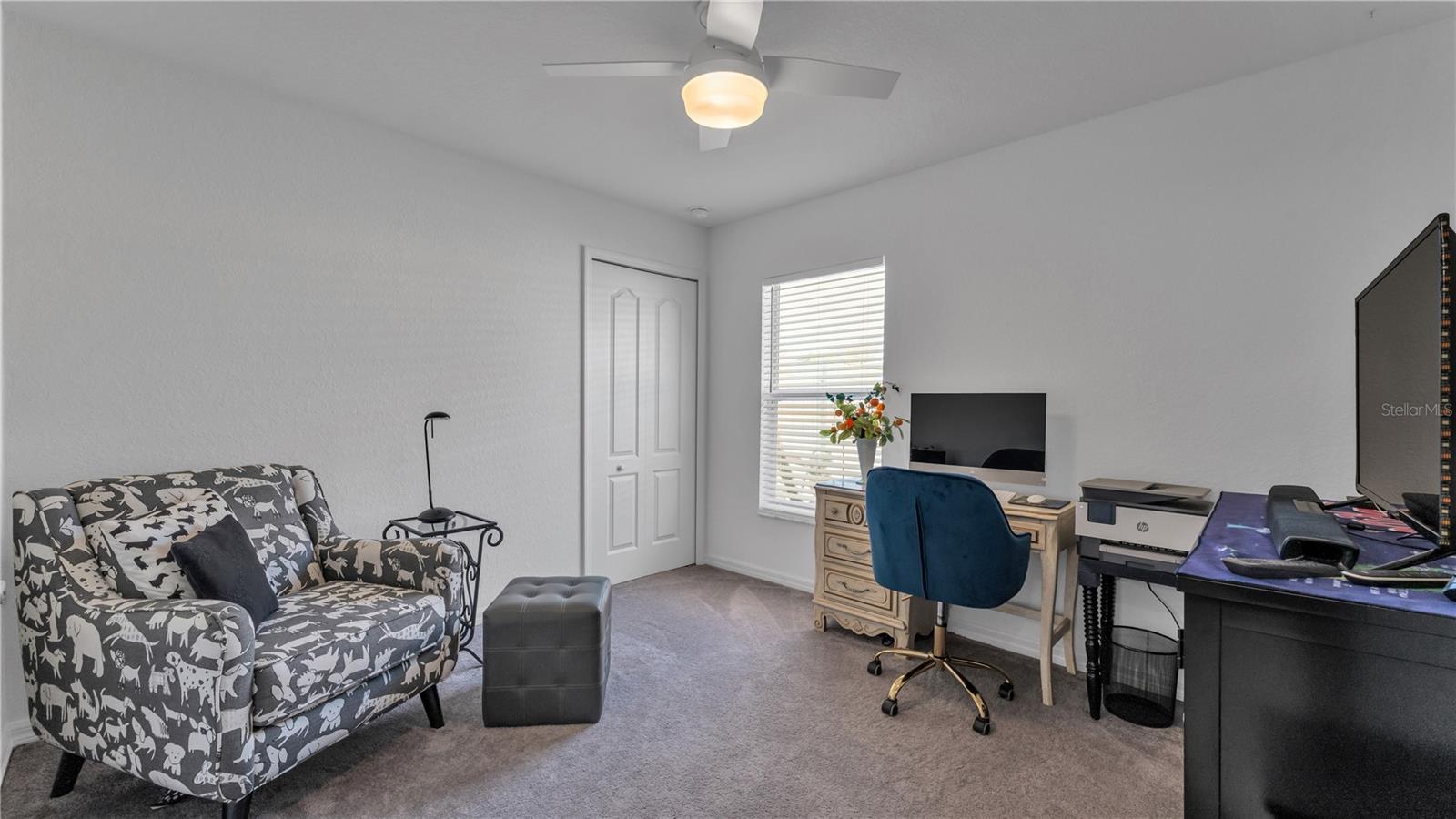 HOLLAND PARK PLACE - Residential