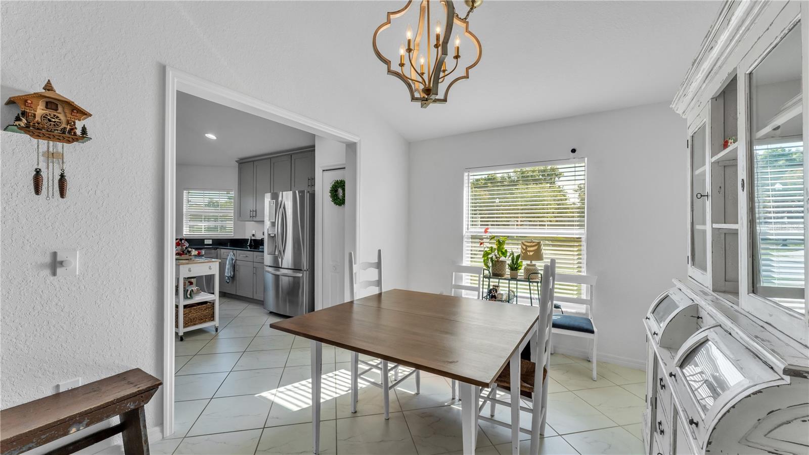 HOLLAND PARK PLACE - Residential