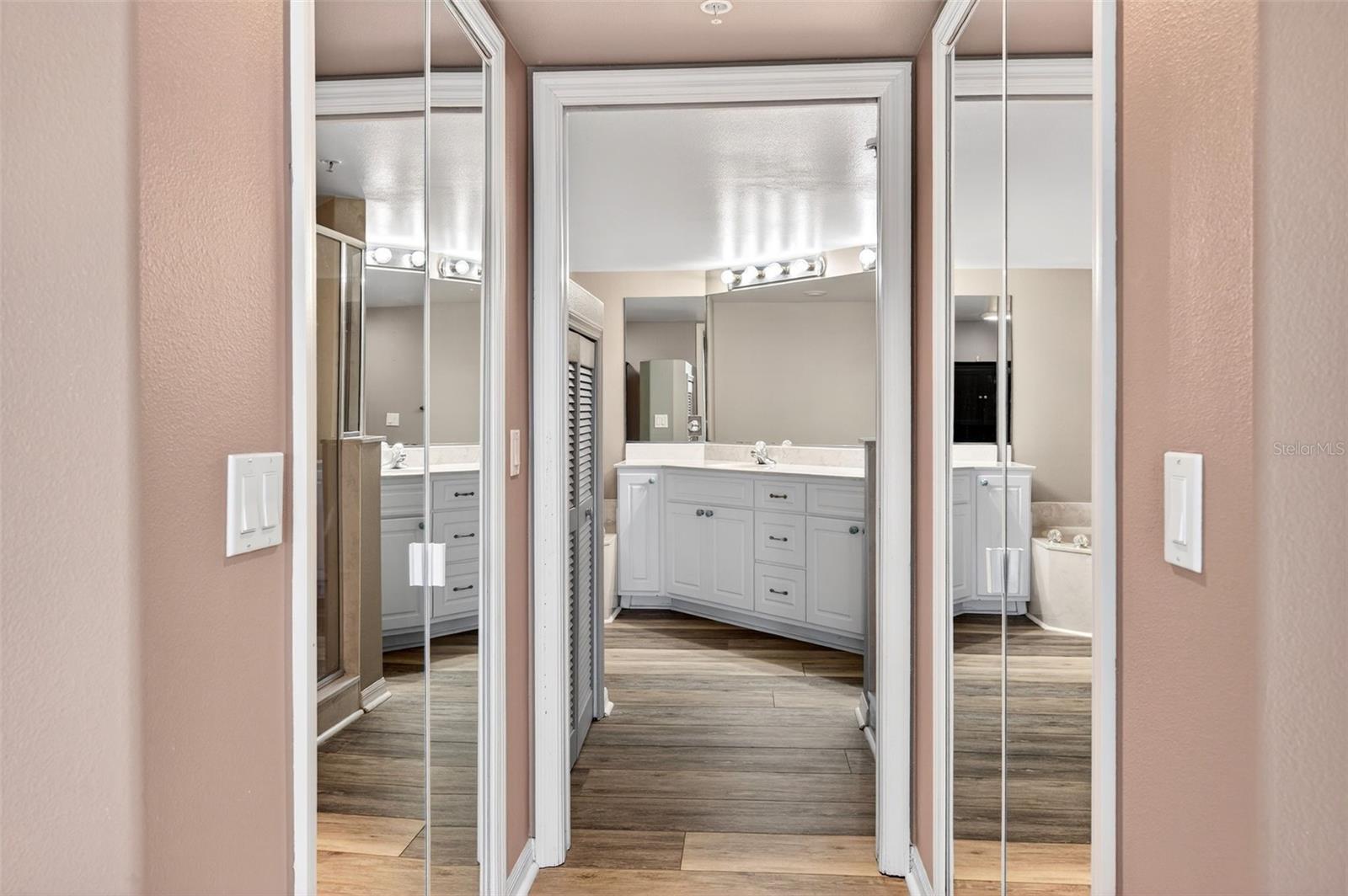 HARBOR DELRIO CONDO - Residential