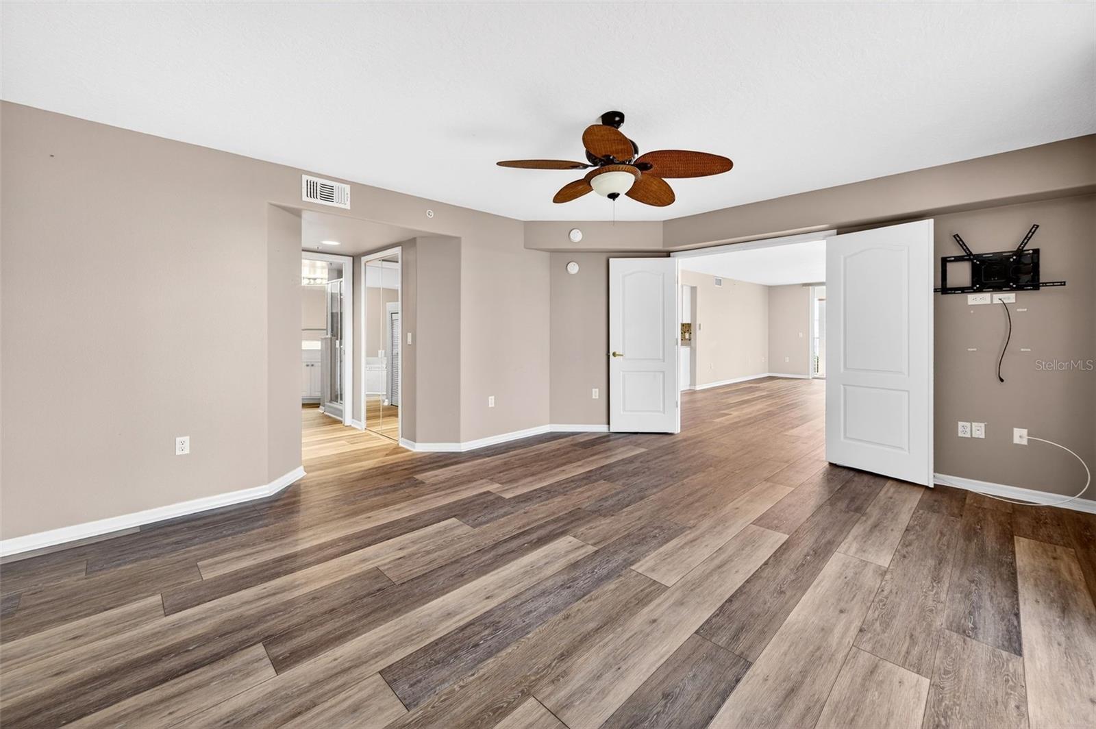 HARBOR DELRIO CONDO - Residential