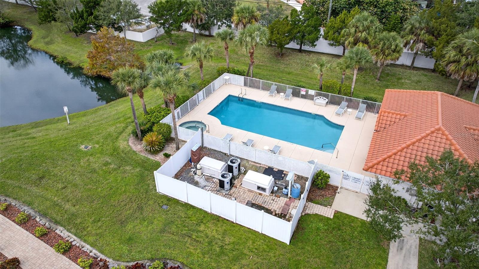 HARBOR DELRIO CONDO - Residential