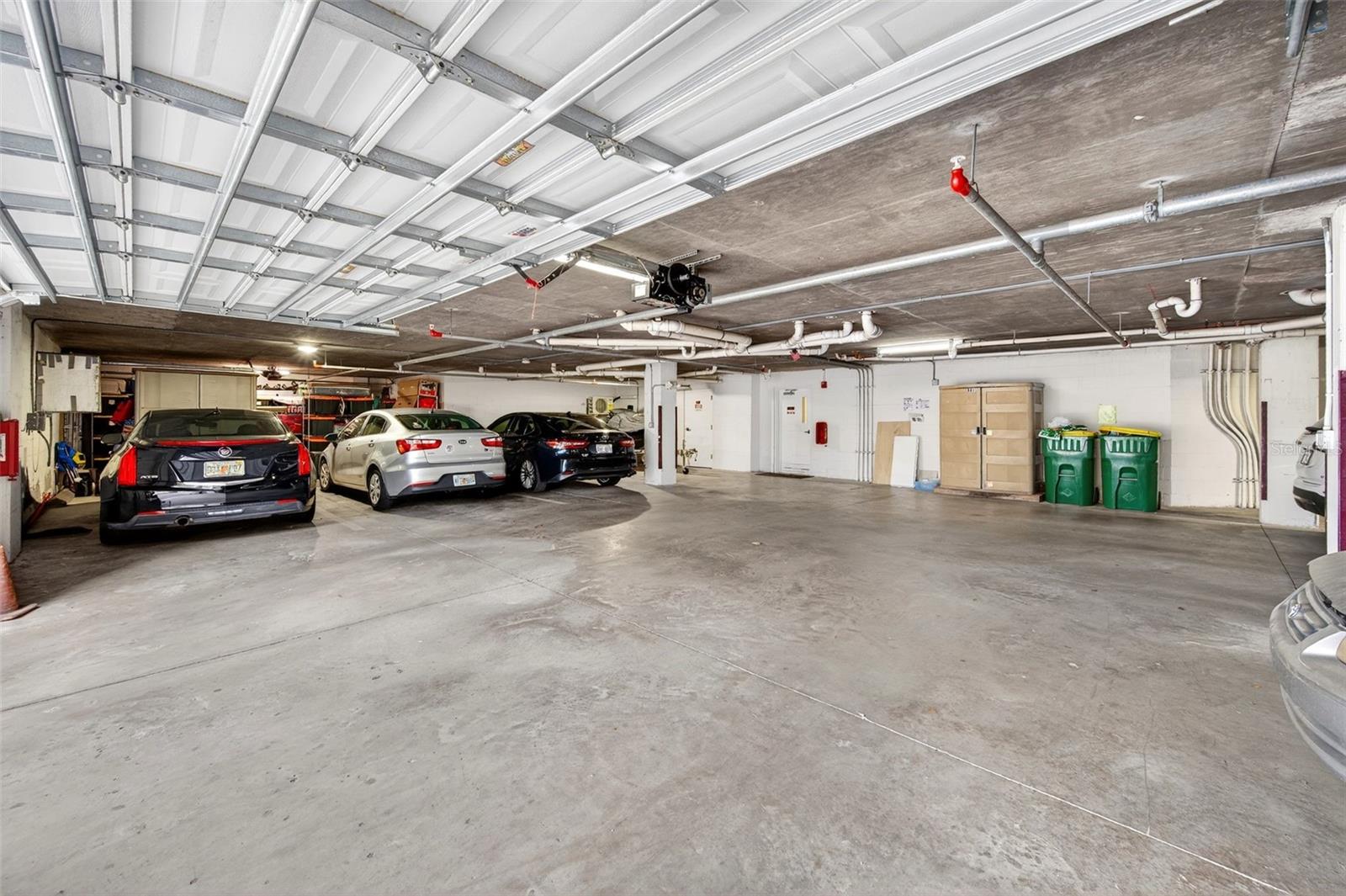 HARBOR DELRIO CONDO - Residential