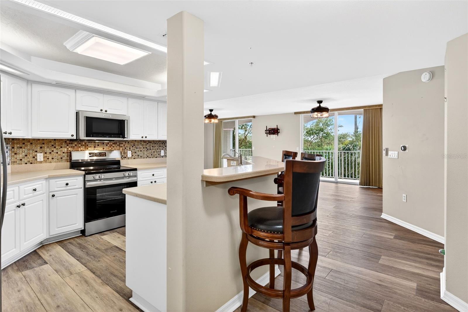 HARBOR DELRIO CONDO - Residential