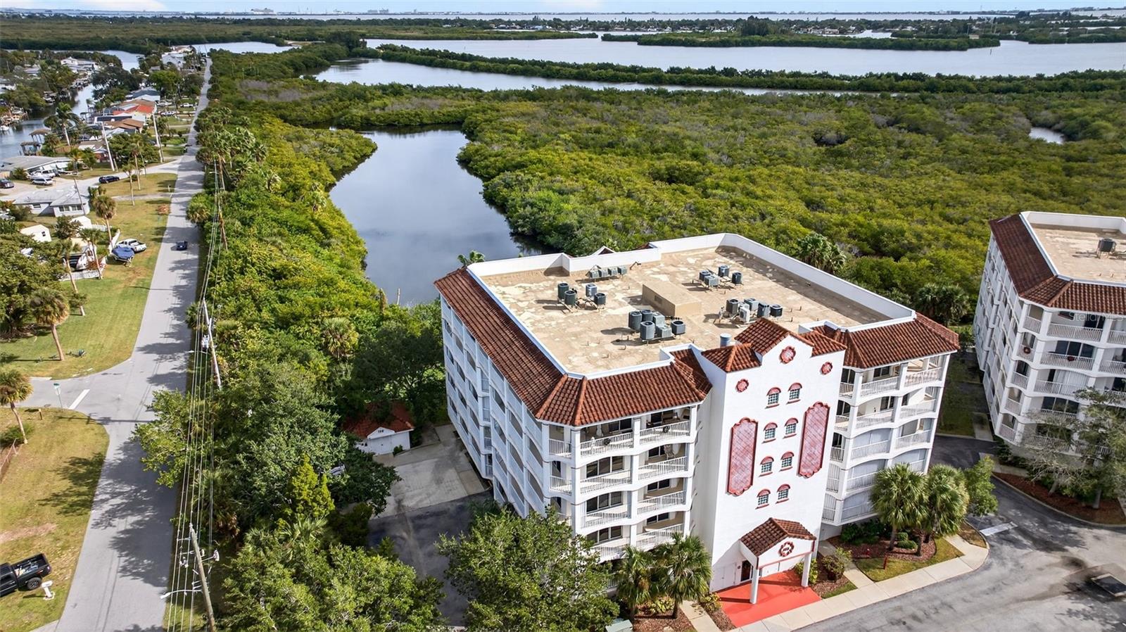 HARBOR DELRIO CONDO - Residential