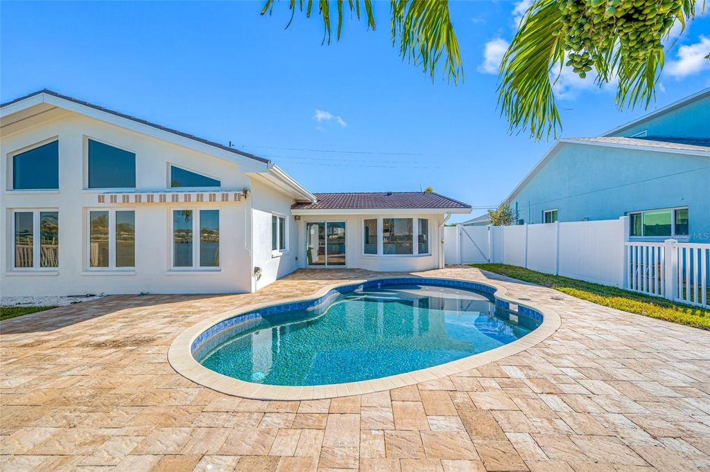 Photo of 600 115th Avenue, Treasure Island, FL 33706 (MLS # TB8446801)