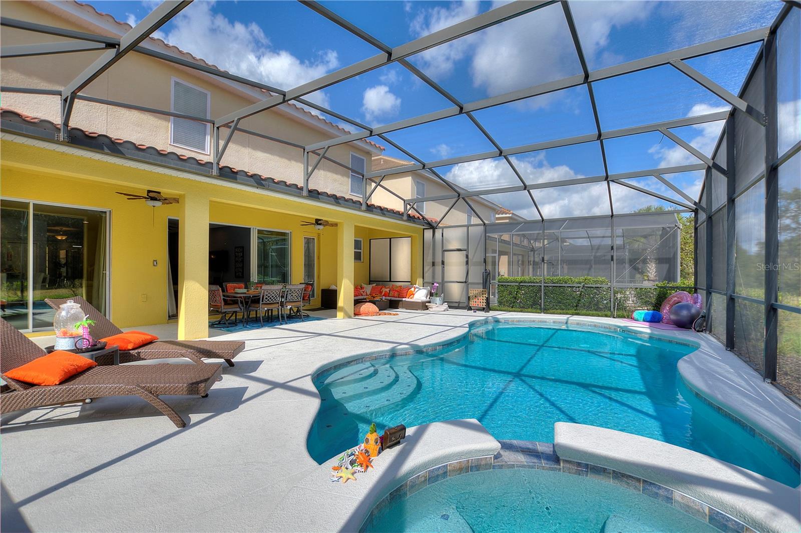 OAKMONT PH 01 - Residential