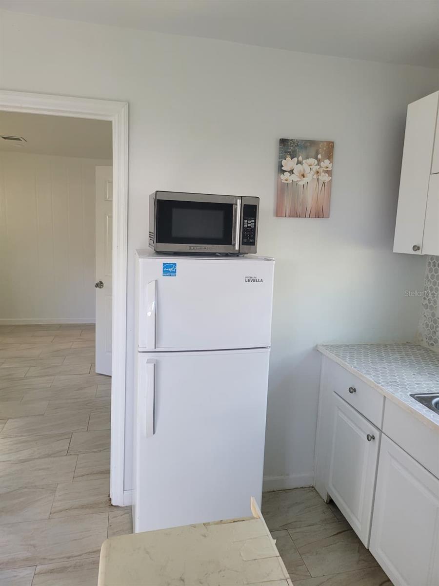 GEORGE M PHIPPEN SUB-RESUB - Residential Lease