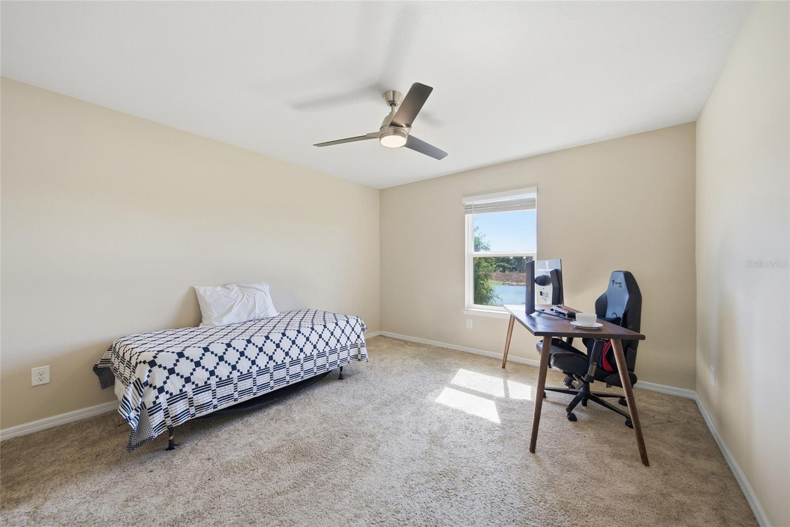 LUCAYA LAKE CLUB TWNHMS PH 2B - Residential Lease