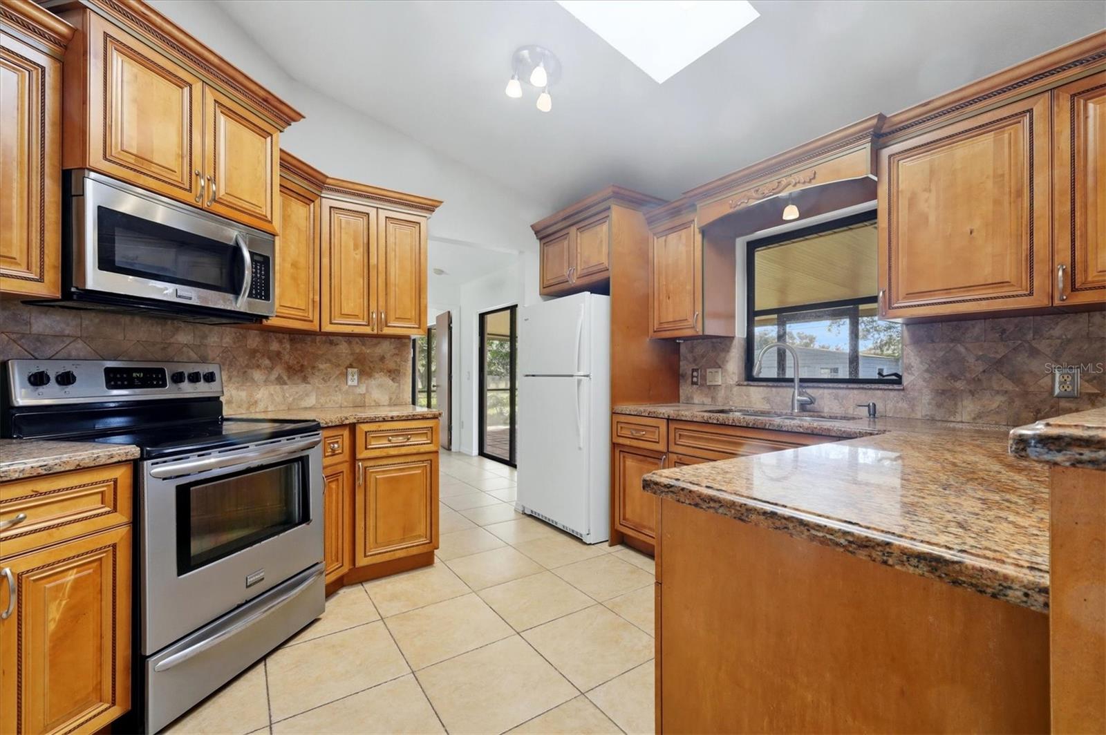 21483 BANCROFT AVENUE, PORT CHARLOTTE, FL, 33954 3 21483 BANCROFT AVENUE