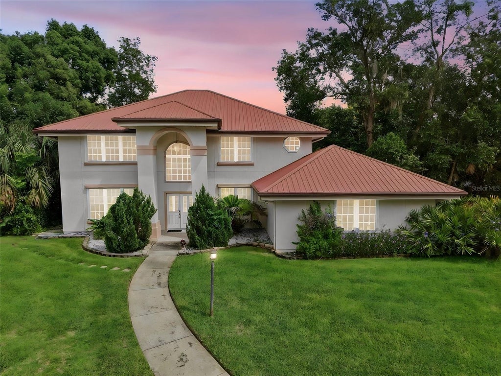 Photo of 400 Pine Tree Road, Lake Mary, FL 32746 (MLS # O6443120)