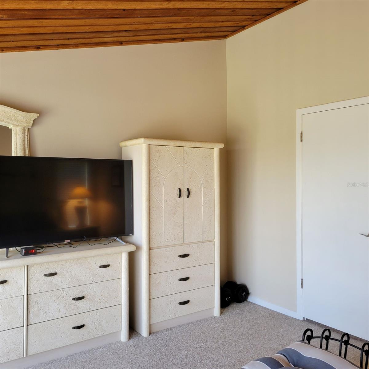 CAPRI HARBOR CONDO - Residential Lease