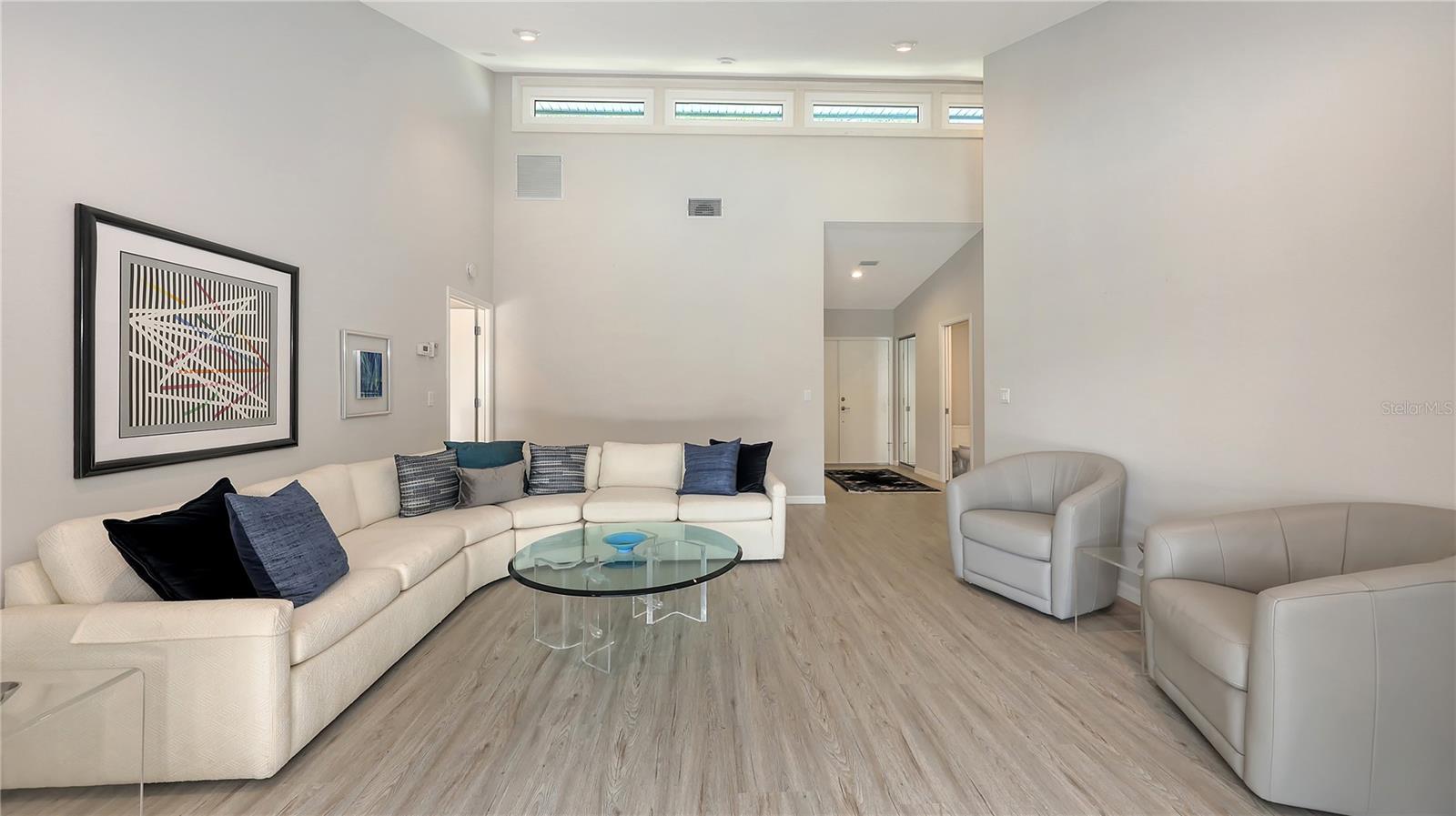 3608 AVENIDA MADERA