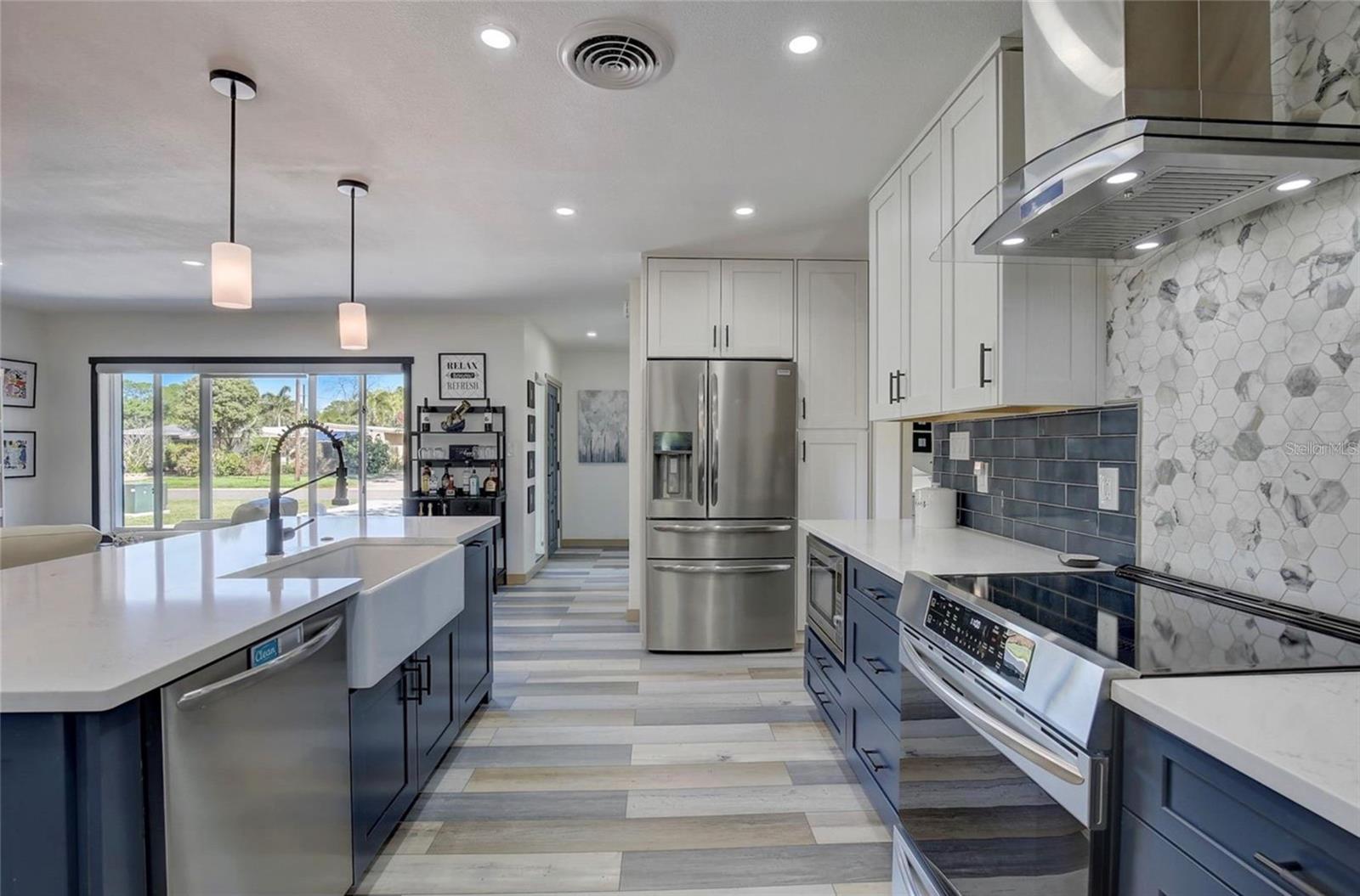 CRESTMONT - Residential Lease
