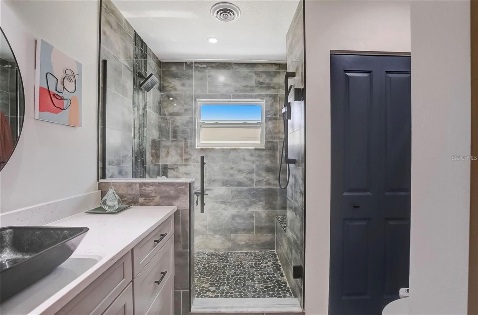 CRESTMONT - Residential Lease