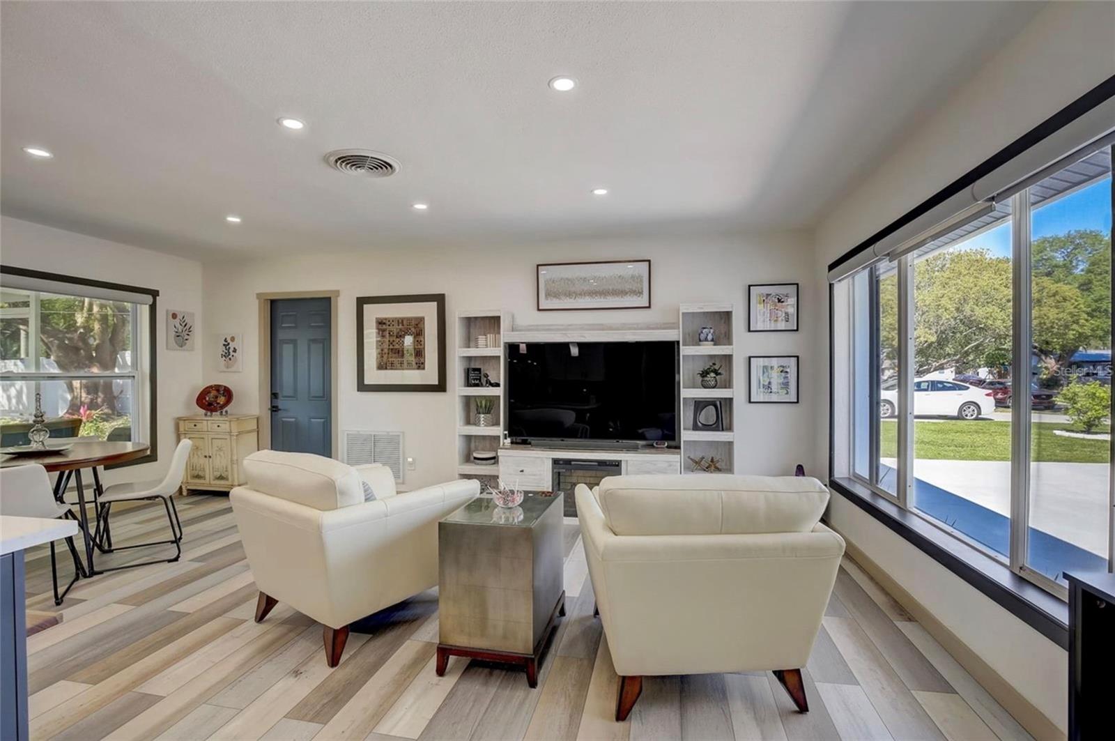 CRESTMONT - Residential Lease