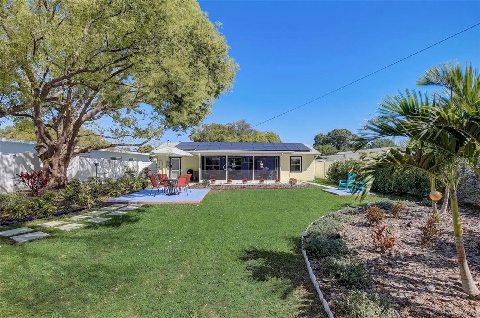 CRESTMONT - Residential Lease