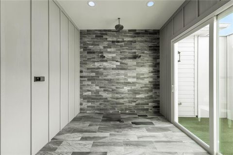 Tiny photo for 2824 SE 20th Avenue, Ocala, FL 34471 (MLS # OM707590)