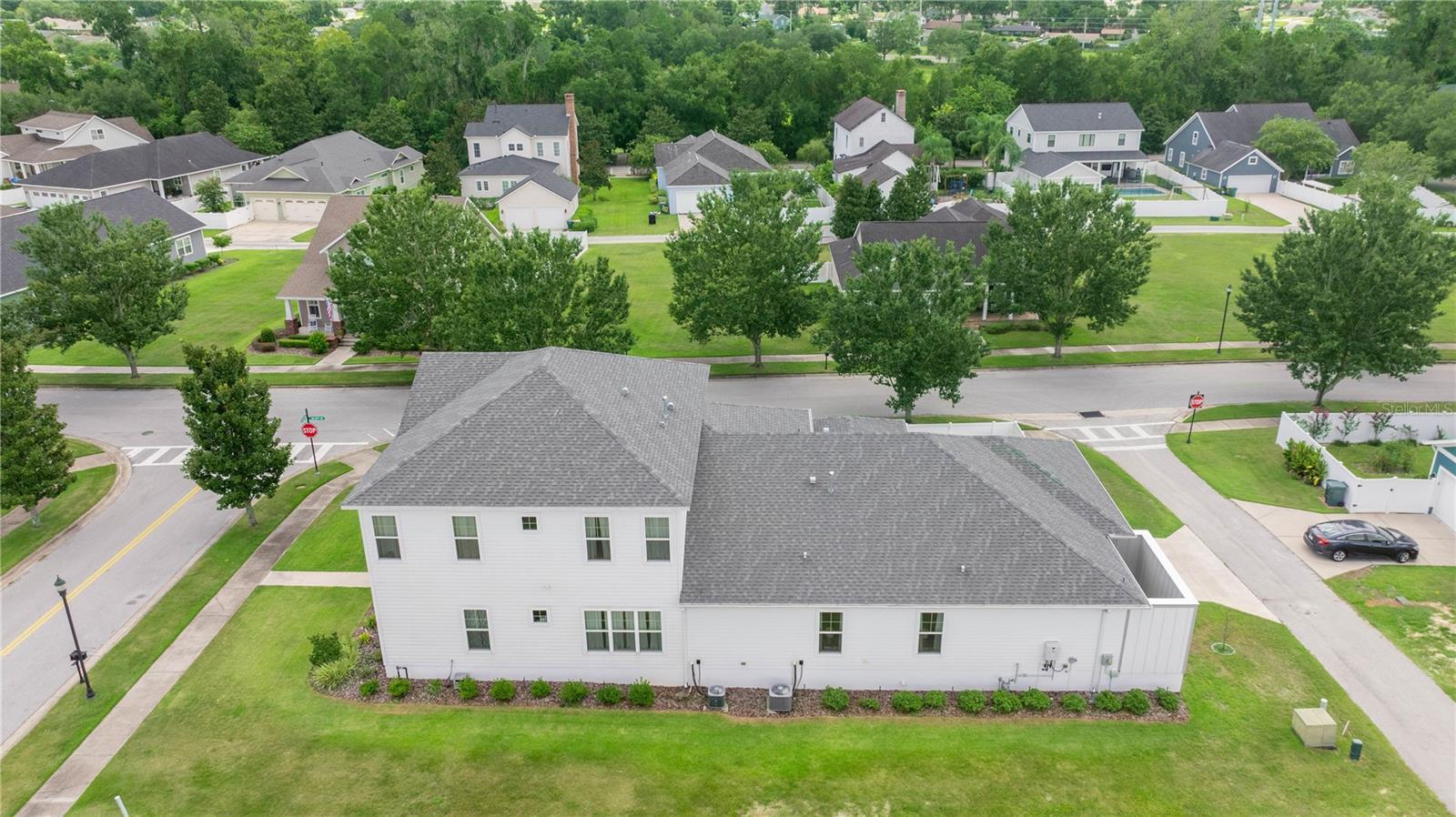 WOODFIELD XING - Residential
