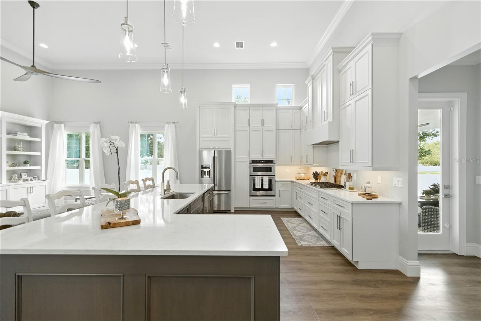 WOODFIELD XING - Residential